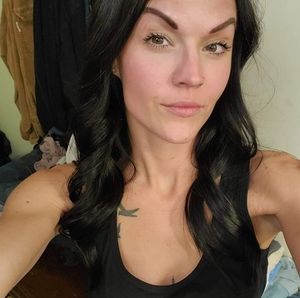 Meet your Posher, Candice